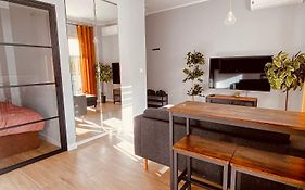 Green Stone Apartment IV
